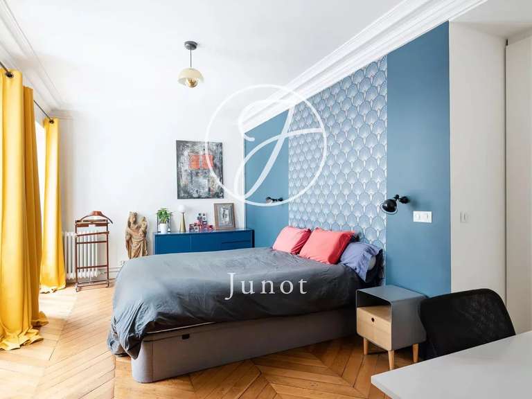 Appartement Paris 10e - 4 chambres - 133m²