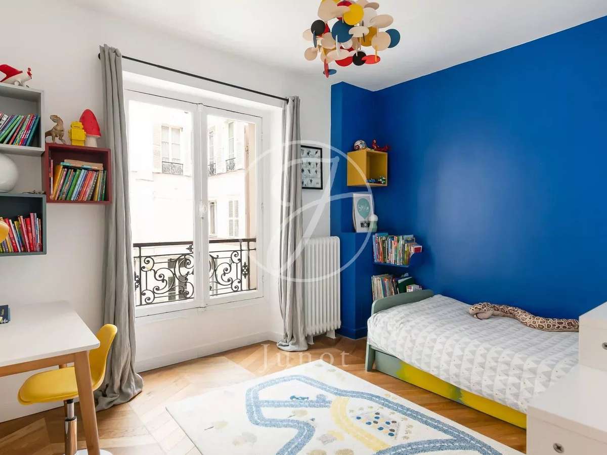 Apartment Paris 10e