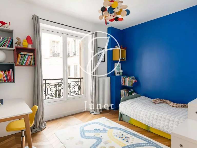 Appartement Paris 10e - 4 chambres - 133m²