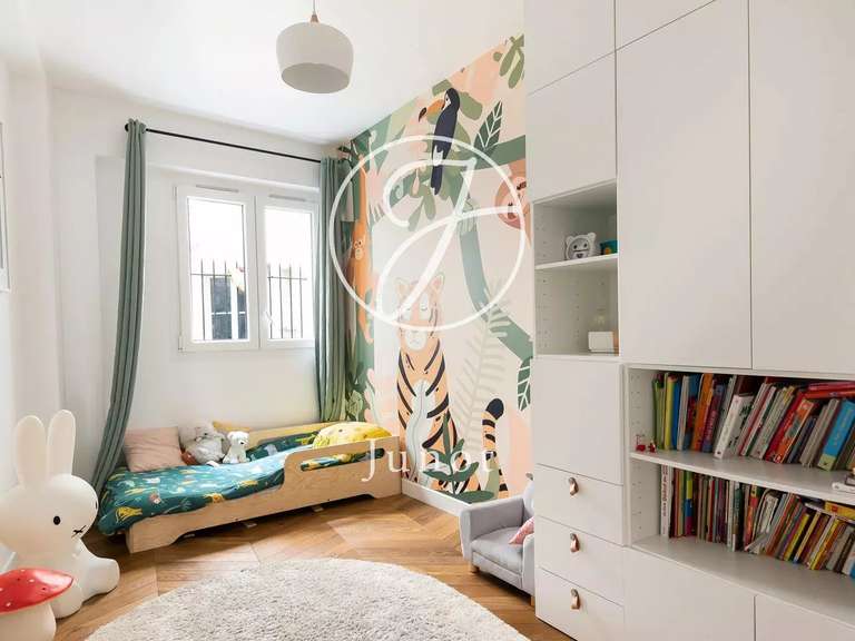 Appartement Paris 10e - 4 chambres - 133m²