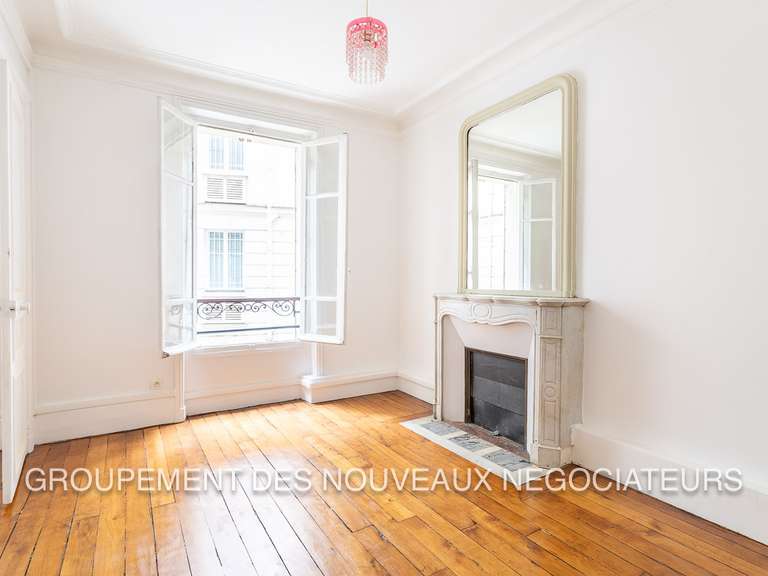 Appartement Paris 10e - 3 chambres - 138m²