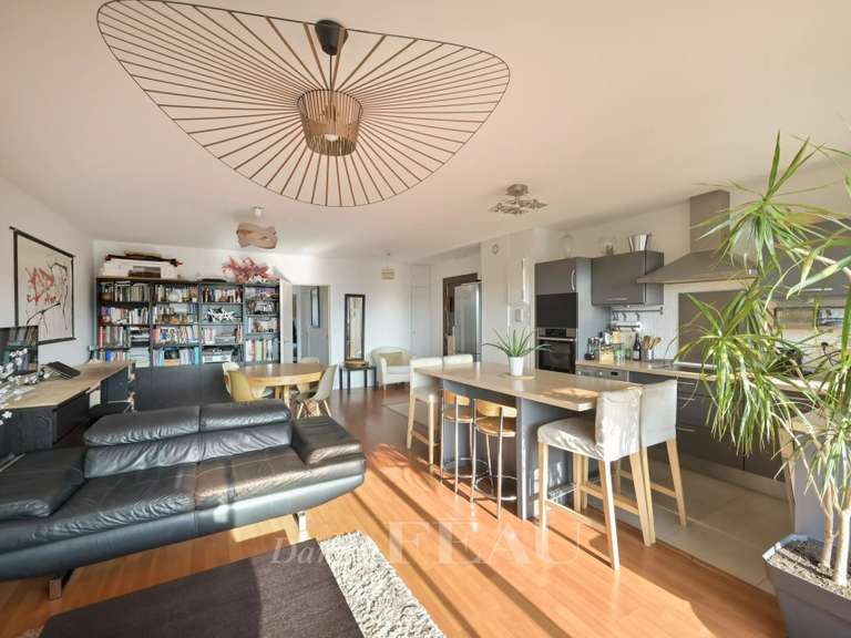 Appartement Paris 10e - 84m²