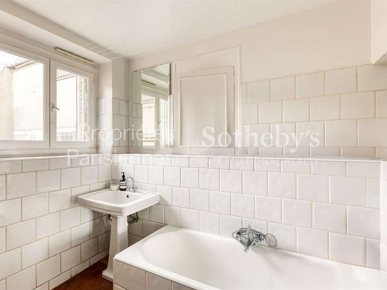 Appartement Paris 10e - 3 chambres - 114m²