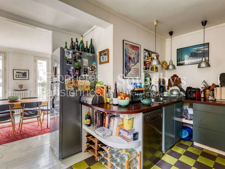 Appartement Paris 10e - 3 chambres - 114m²