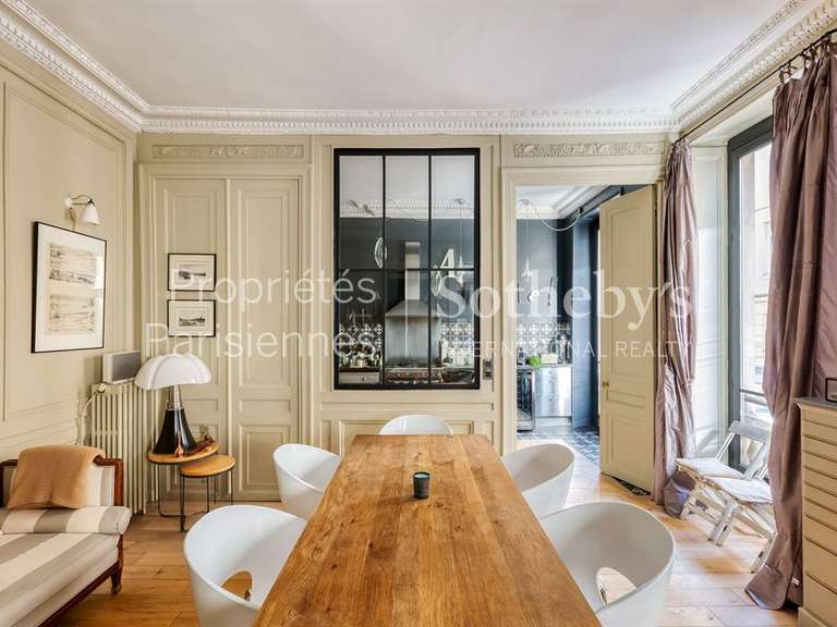 Appartement Paris 10e - 5 chambres - 196m²