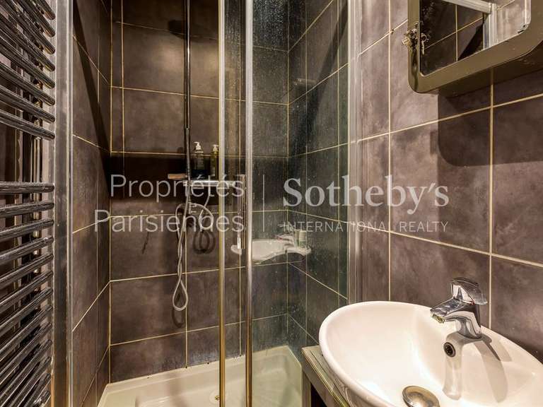 Appartement Paris 10e - 5 chambres - 196m²