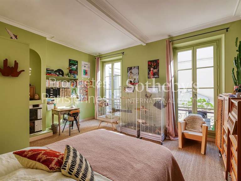 Appartement Paris 10e - 5 chambres - 196m²