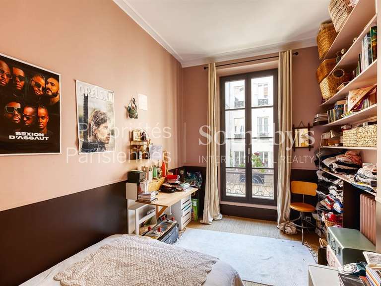 Appartement Paris 10e - 5 chambres - 196m²