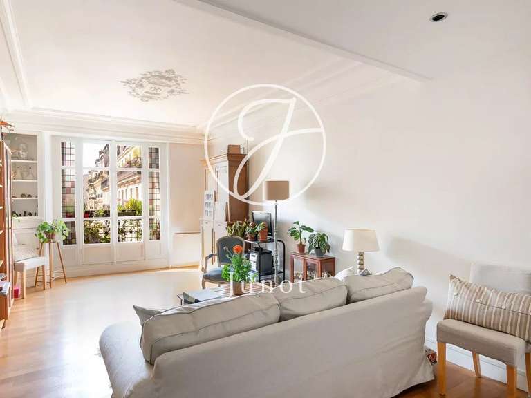 Appartement Paris 10e - 3 chambres - 92m²