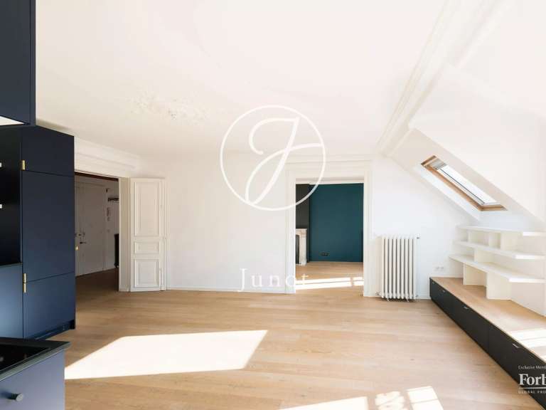 Appartement Paris 10e - 3 chambres - 108m²