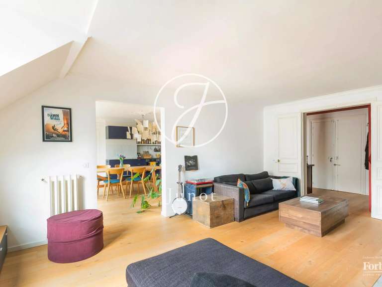 Appartement Paris 10e - 3 chambres - 108m²