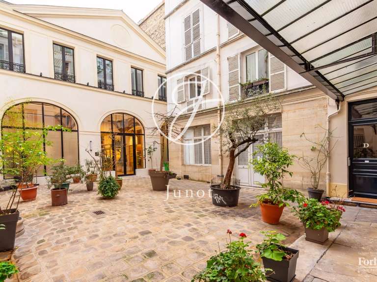 Appartement Paris 10e - 3 chambres - 108m²