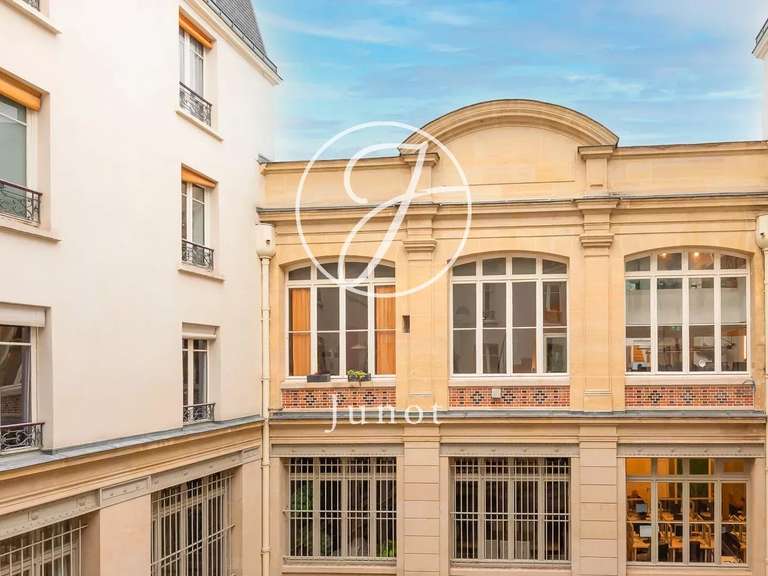 Appartement Paris 10e - 4 chambres - 166m²