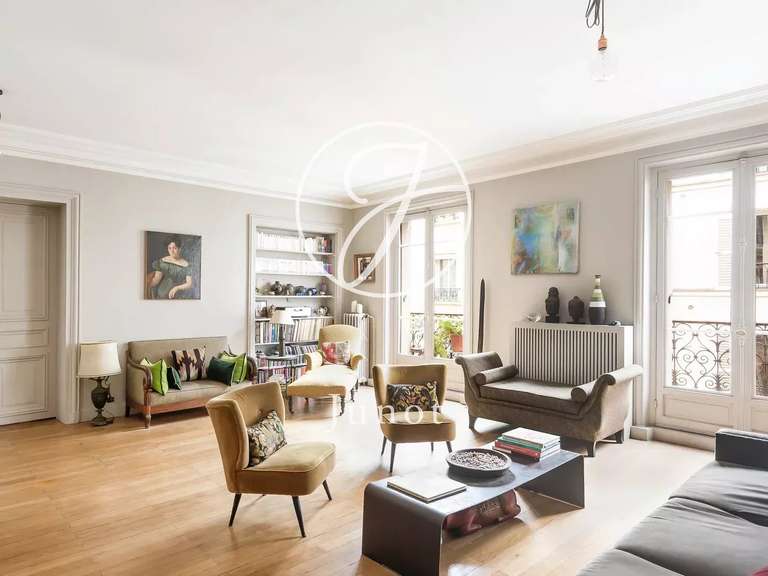 Appartement Paris 10e - 4 chambres - 166m²