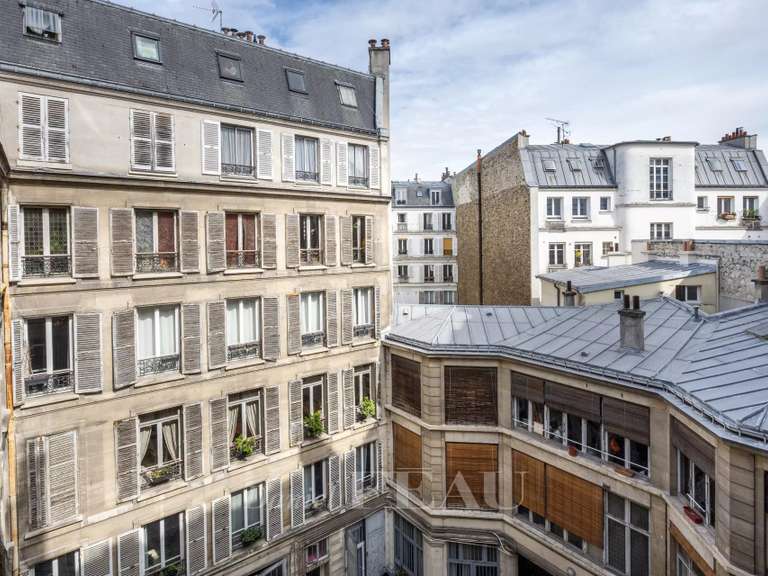 Appartement Paris 10e - 3 chambres - 146m²