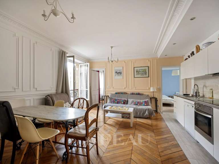Appartement Paris 10e - 3 chambres - 146m²