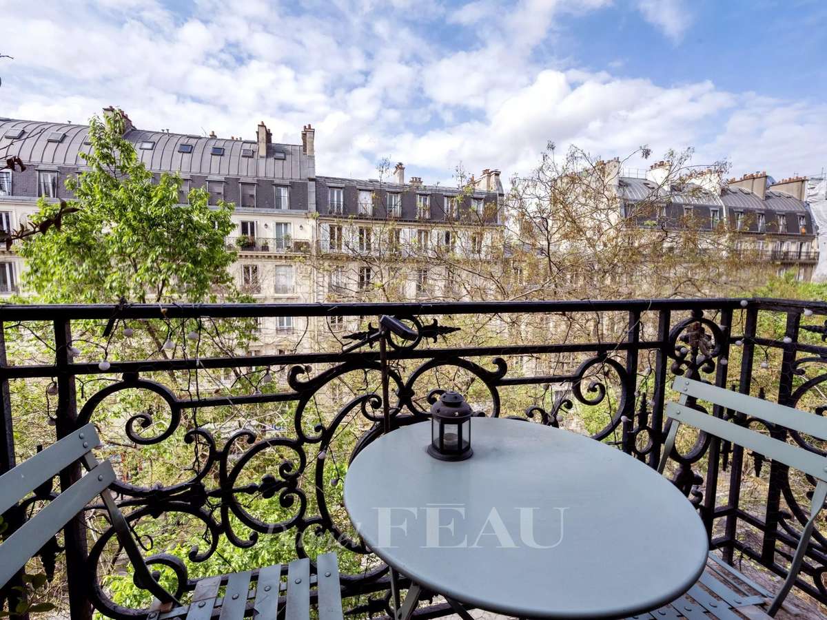 Apartment Paris 10e