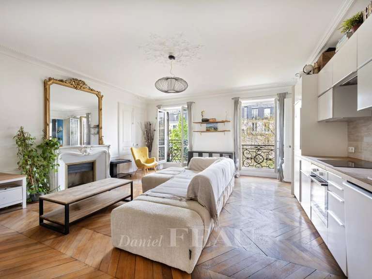 Appartement Paris 10e - 3 chambres - 146m²
