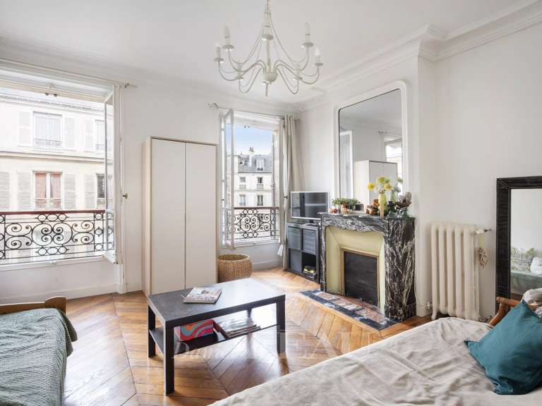 Appartement Paris 10e - 3 chambres - 146m²