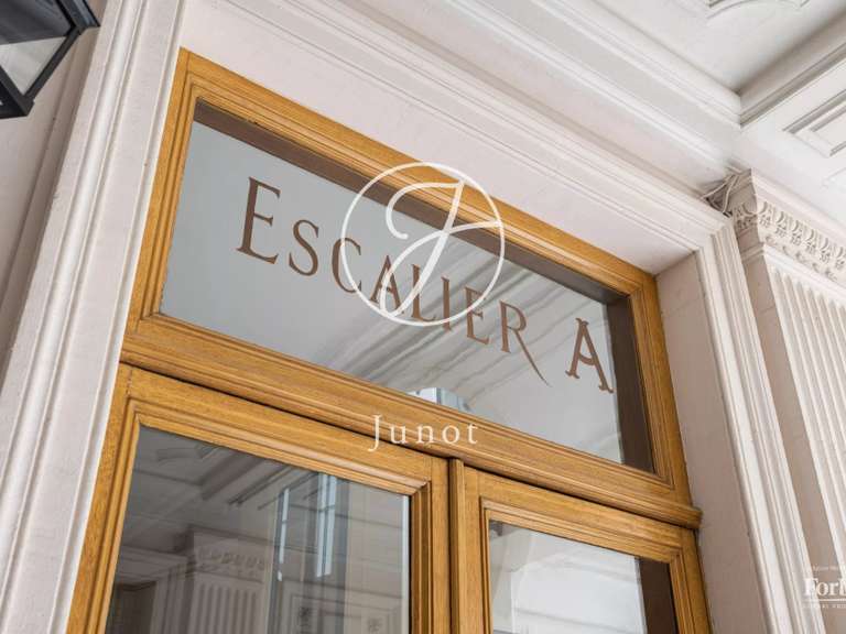 Appartement Paris 10e - 4 chambres - 153m²