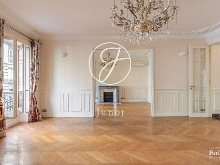 Appartement Paris 10e - 4 chambres - 153m²