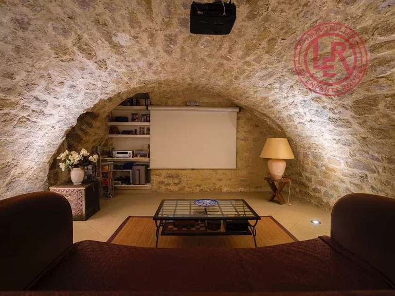 Appartement Paris 10e - 2 chambres - 159m²
