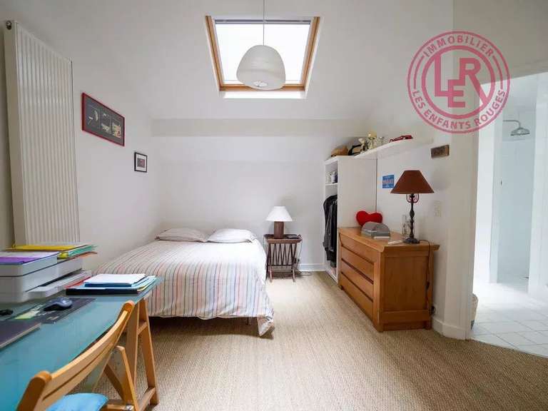 Appartement Paris 10e - 2 chambres - 159m²