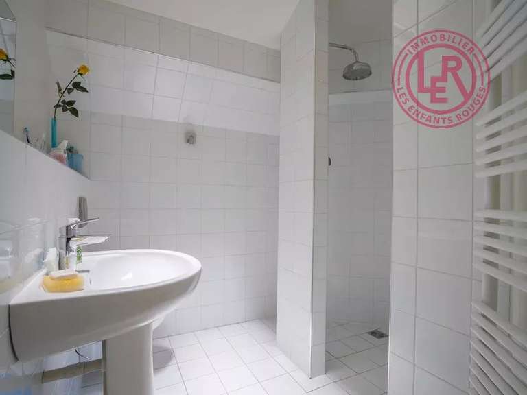 Appartement Paris 10e - 2 chambres - 159m²