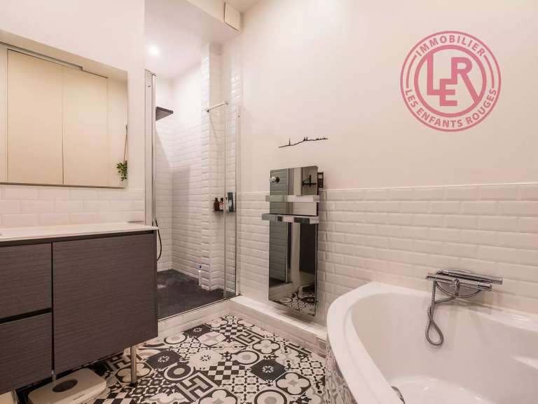 Appartement Paris 10e - 3 chambres - 110m²