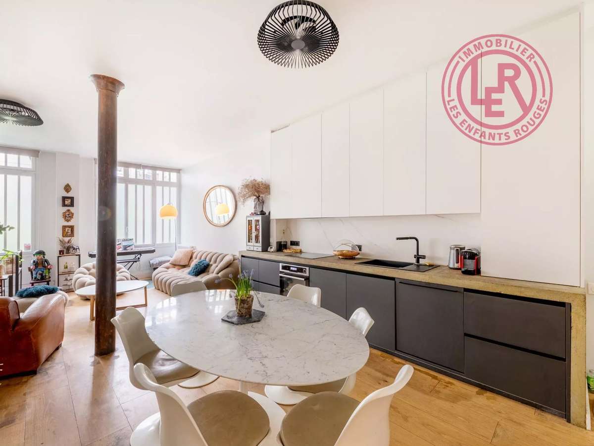 Apartment Paris 10e