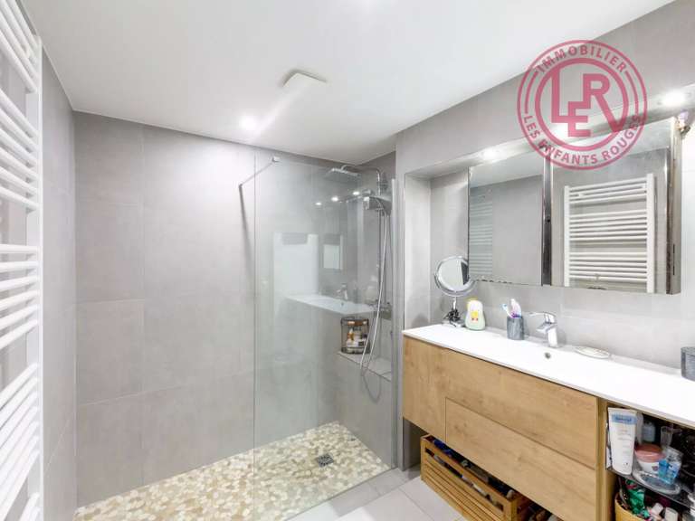 Apartment Paris 10e - 2 bedrooms - 106m²