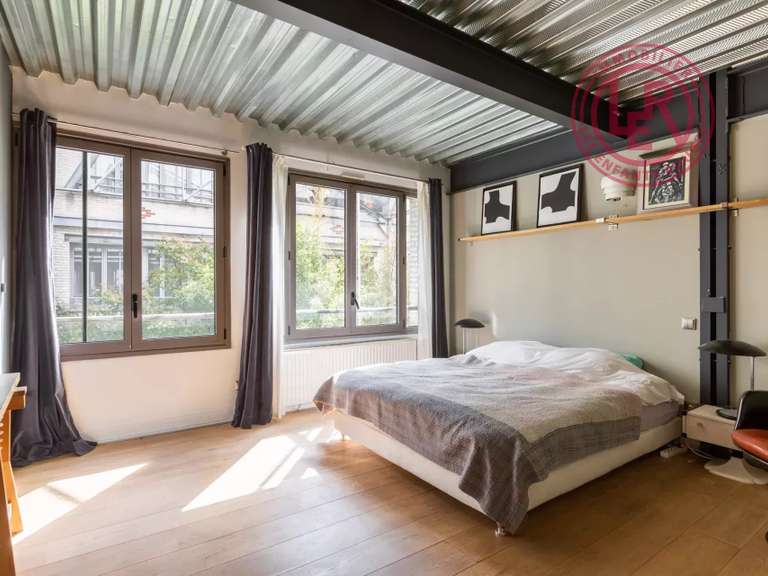 Appartement Paris 10e - 4 chambres - 240m²