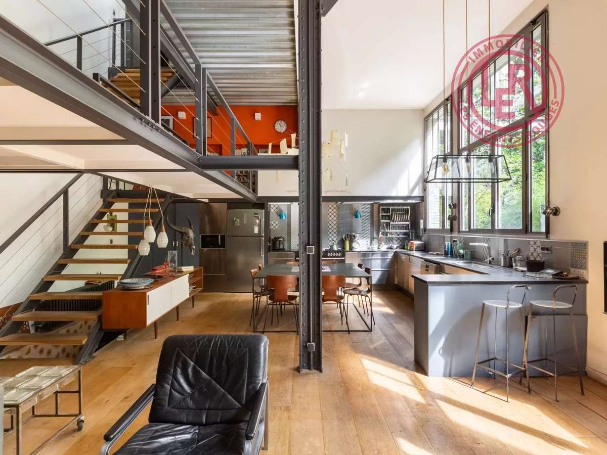 Apartment Paris 10e