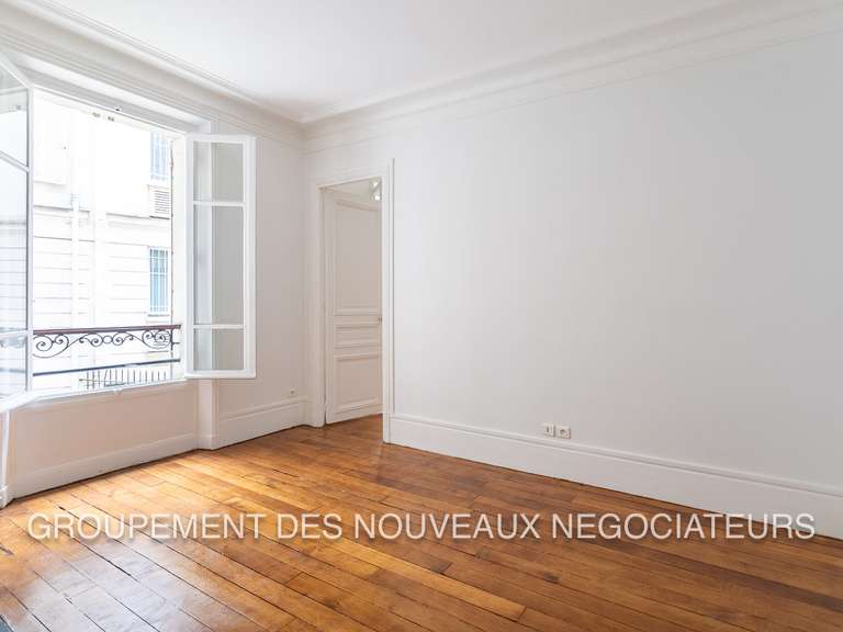 Appartement Paris 10e - 3 chambres - 138m²