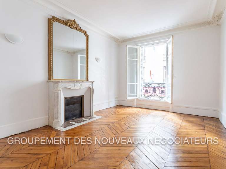 Appartement Paris 10e - 3 chambres - 138m²