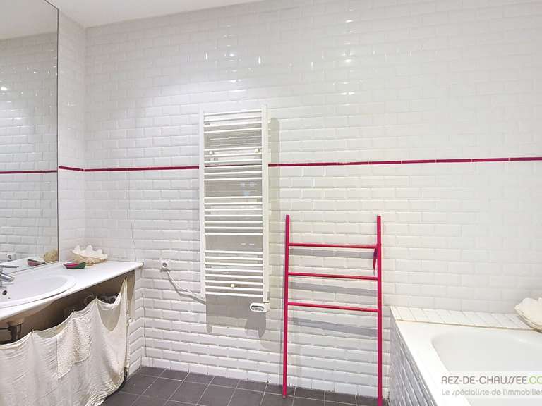 Appartement Paris 10e - 4 chambres - 169m²
