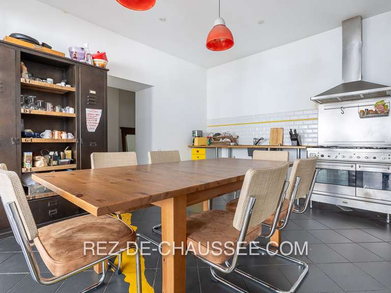 Appartement Paris 10e - 4 chambres - 169m²