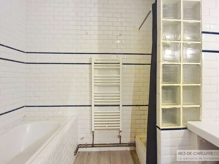 Appartement Paris 10e - 4 chambres - 169m²