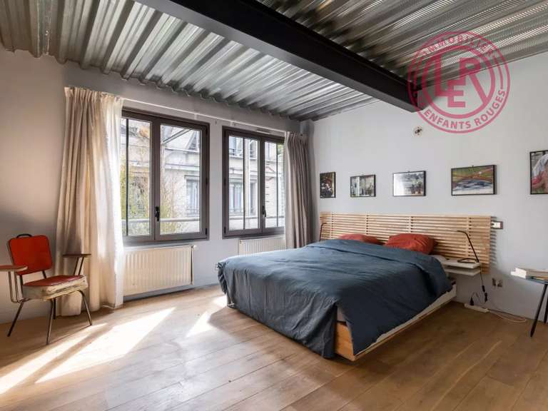 Appartement Paris 10e - 4 chambres - 240m²