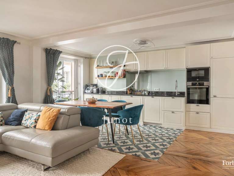 Appartement Paris 10e - 3 chambres - 98m²