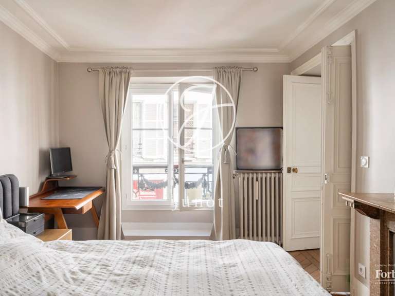 Appartement Paris 10e - 3 chambres - 98m²