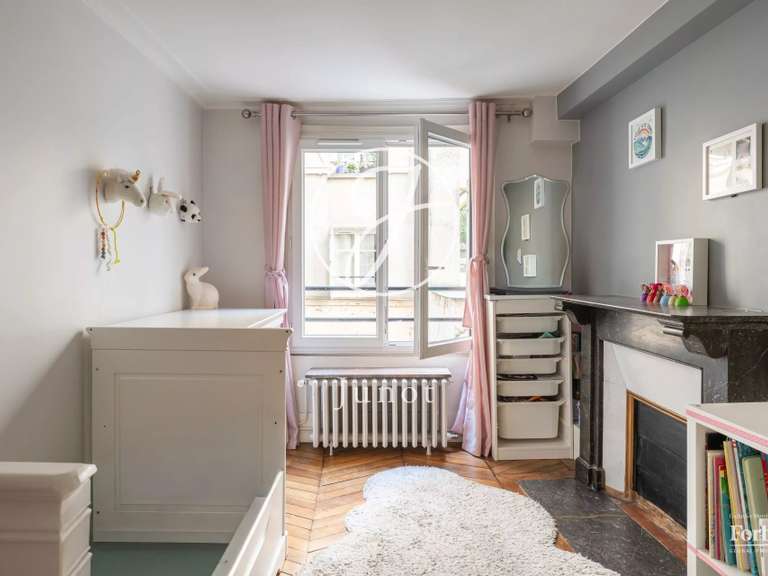 Appartement Paris 10e - 3 chambres - 98m²
