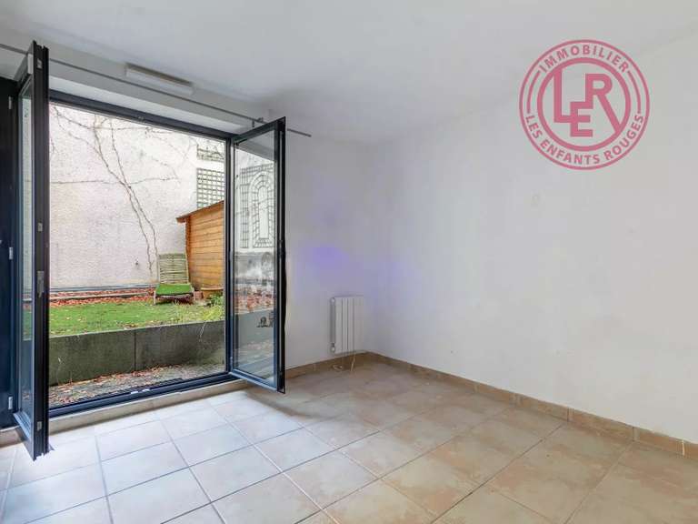 Appartement Paris 10e - 3 chambres - 108m²