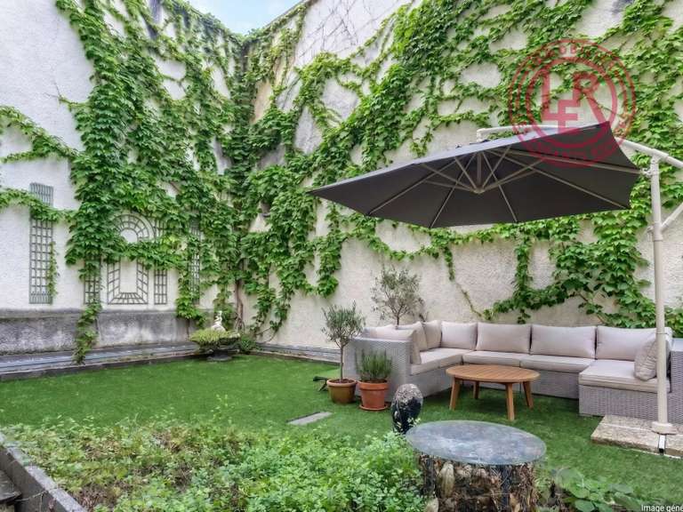 Apartment Paris 10e - 3 bedrooms - 108m²