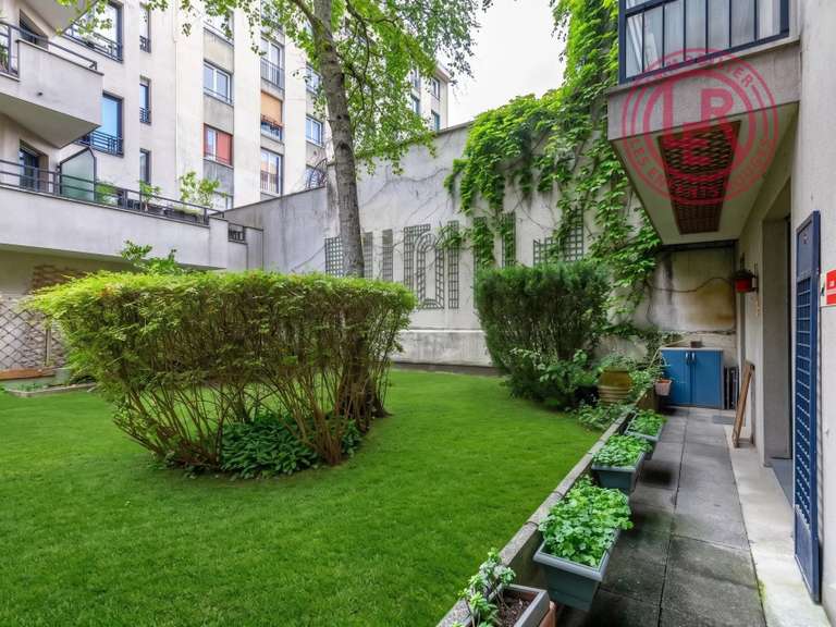 Apartment Paris 10e - 3 bedrooms - 108m²