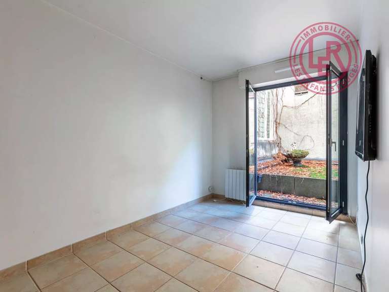 Appartement Paris 10e - 3 chambres - 108m²