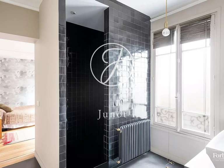 Appartement Paris 10e - 4 chambres - 166m²