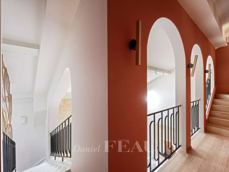 Appartement Paris 10e - 5 chambres - 200m²