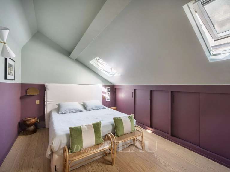 Appartement Paris 10e - 5 chambres - 200m²
