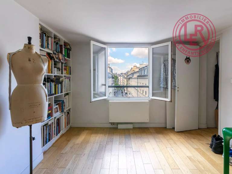 Appartement Paris 10e - 3 chambres - 90m²